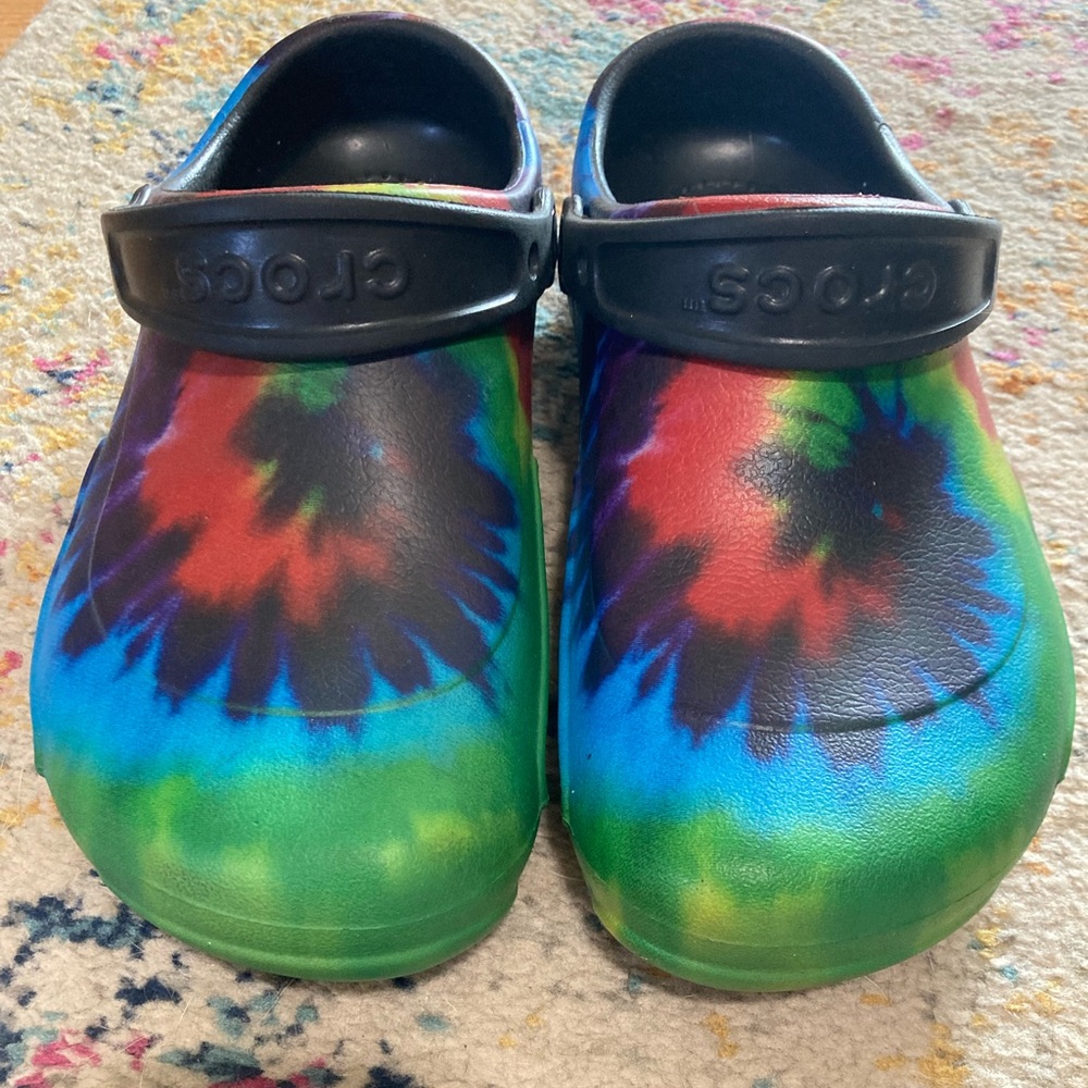 Crocs Tie-Dye “Bistro Graphic Clog” Sz. M9/W11